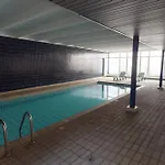 3 Pers Piscine Parking Coeur De غرونوبل