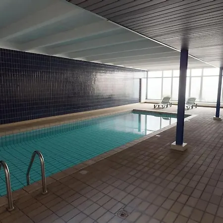 3 Pers Piscine Parking Coeur De Grenoble